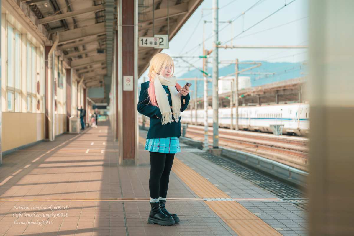 二次元少女与火车站