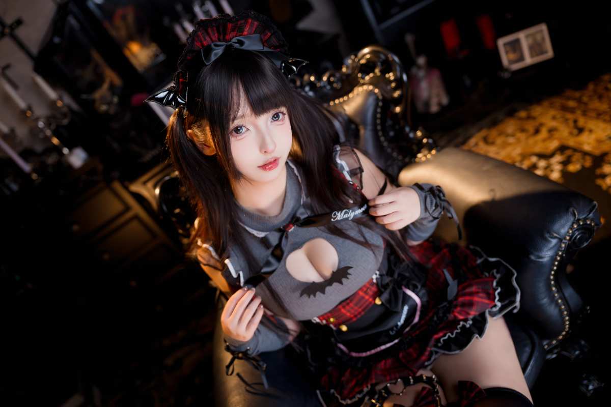 暗黑系cosplay女生