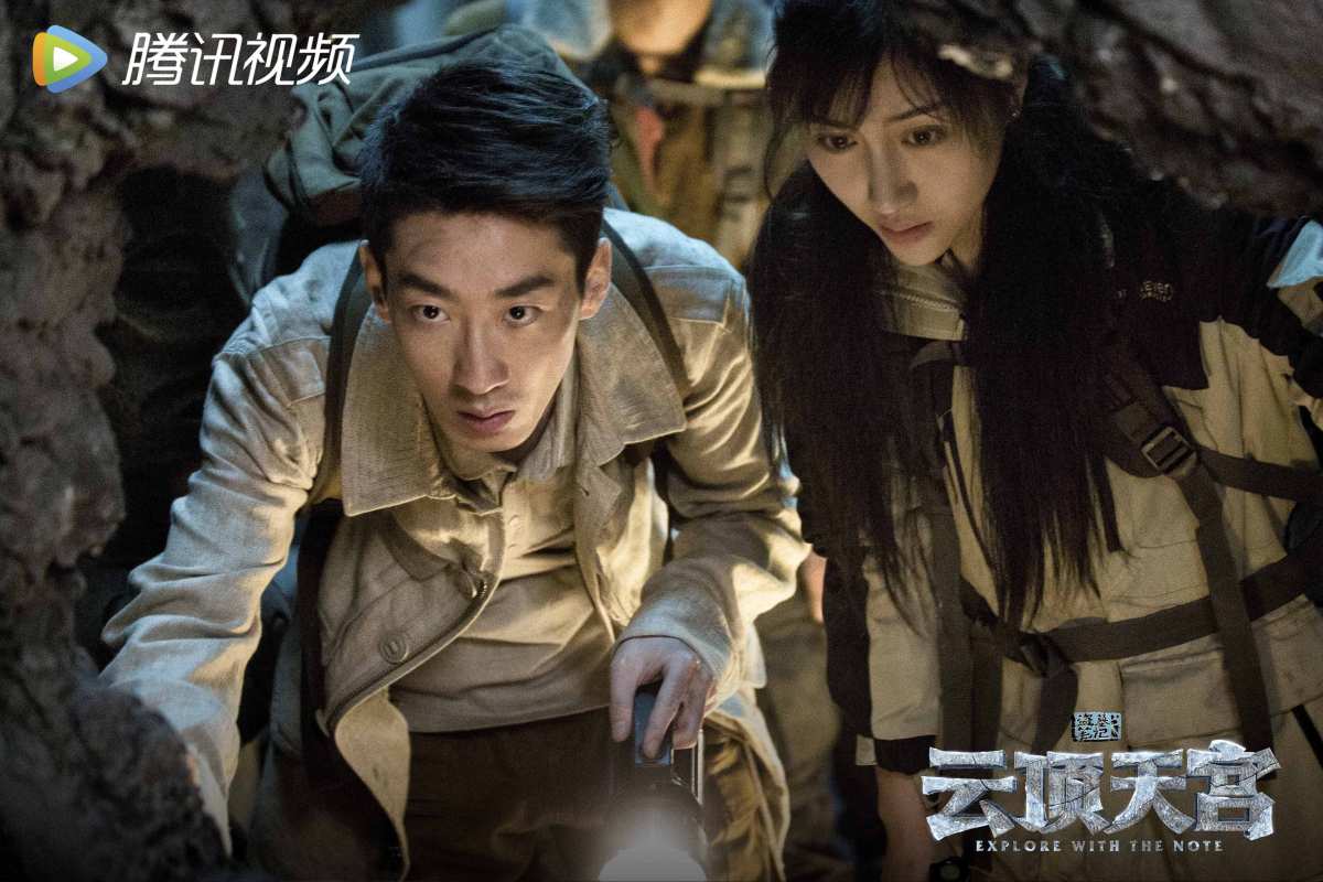 高清壁纸：迷人光影动态壁纸