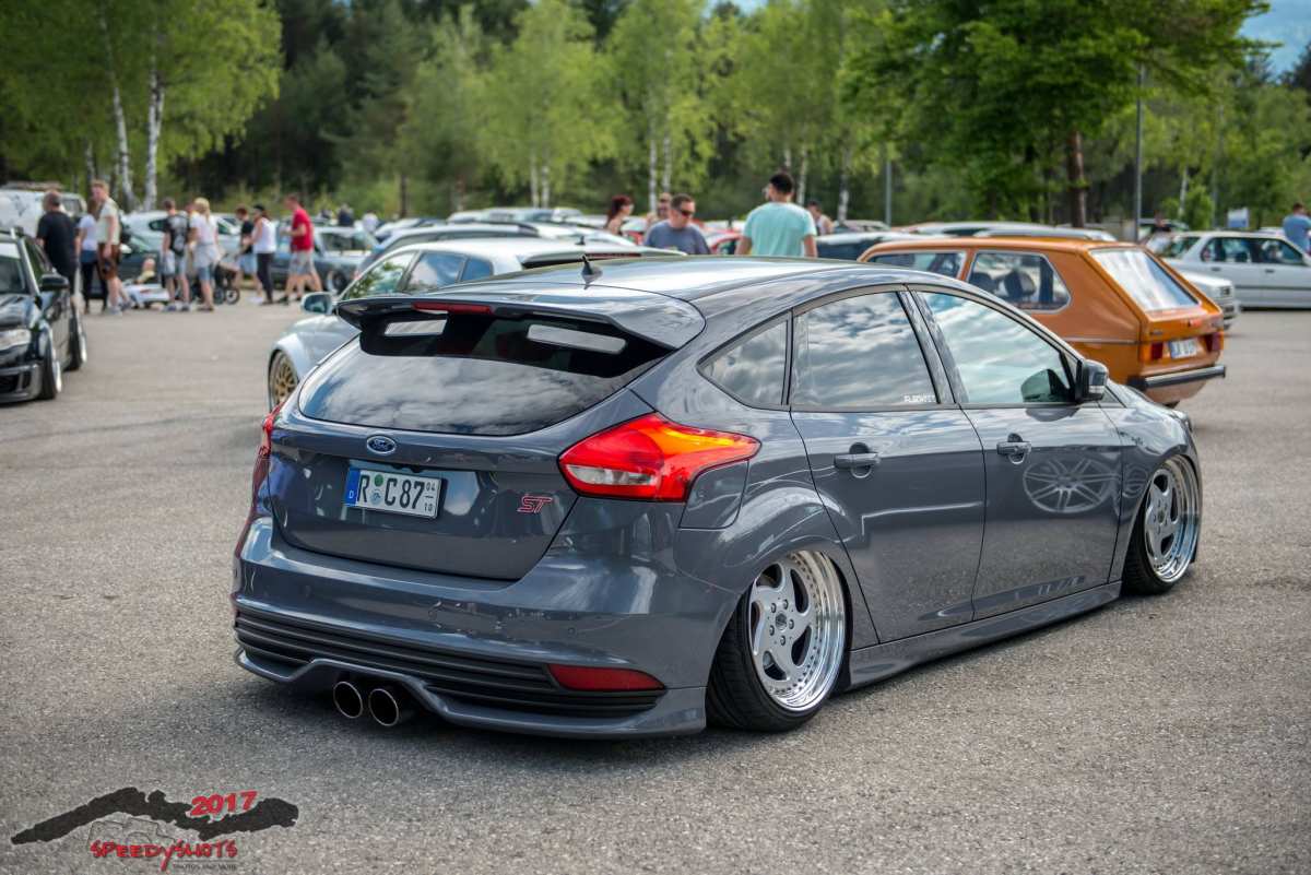 tuning · car · Ford Focu高清壁纸
