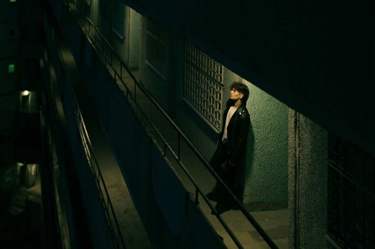 清新男性·夜景幻境